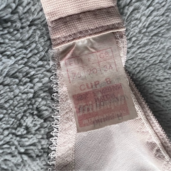 Vintage 60s Triumph Sheer Floral Mesh Embroidered Lace Underwire Bra Cream 34B - Picture 3 of 16